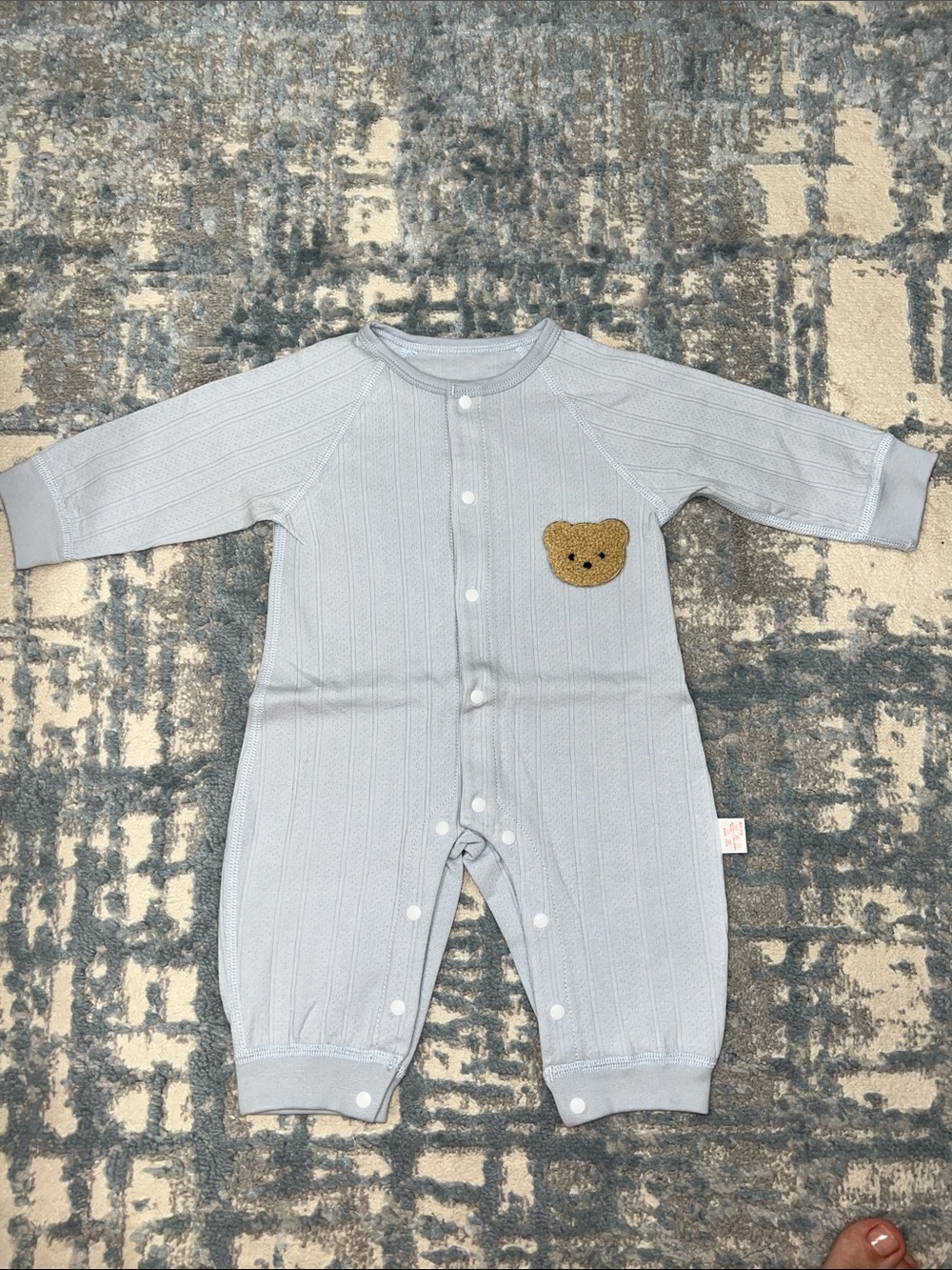 🐻🧸🩵Unbranded Light Blue Knit Baby One-Piece with Bear Patch